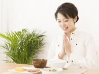 “品”があらわれる！　普段から気を付けている「食事マナー」3選