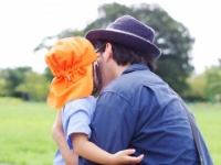 パパ主導のお庭バーベキューに2歳娘が「楽しくなかった」　→その後の〝パパの反応〟が完璧すぎて15万人感動