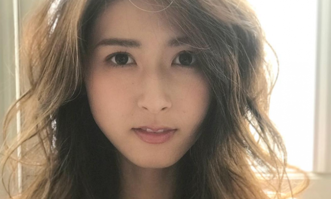2018年秋は【深みのあるカラー】でヌーディな女性に