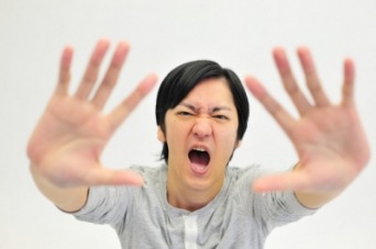 せっかくの美人が台無し！　かわいくても「どうも女性として見られない」と思う女性の特徴4つ