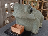 キツネでもウシでもなく、なぜ？　新潟には〝カエル〟を祀る神社があった→その歴史とは