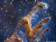 美しい...宇宙にそり立つ「創造の柱」がジェームズ・ウェッブ宇宙望遠鏡でより鮮明に