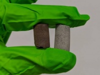 火星の基地は宇宙飛行士の血と汗から作られる。人間の体液から宇宙コンクリートを作ることに成功