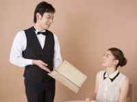 レストランのメニューに書いてあるとつい「頼みたくなるフレーズ」10