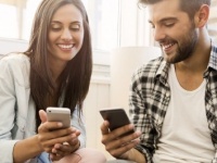 うわ、マジどーするよ俺!?　仲のいい友だちと同じ女子を好きになったら？⇒〇〇％が「想い続ける」