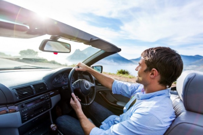 レジャーの前に要チェック！ドライブ中の紫外線対策、万全ですか？