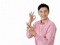 オトコの本音！　彼女からのこまめな連絡はウザい？　それともうれしい？