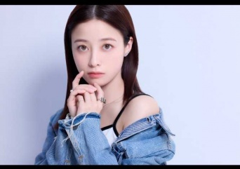 X:橋本環奈(@H_KANNA_0203)より