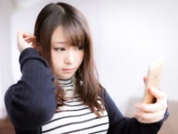 ごめん、誰!?　盛りすぎだと思う“詐欺メイク女子”の特徴4つ