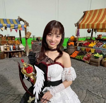 Instagram:橋本環奈(@kannahashimoto.mg)より