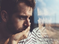「自分の殻に閉じこもる」男性の本音
