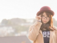 メガネ女子は好き？　嫌い？　6割の男性の回答は……