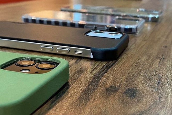 iPhone12