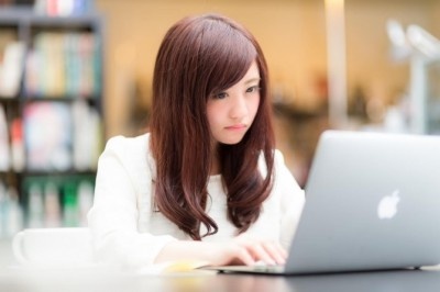 トホホ、私やっちゃってるよ……！　ドン引きする女子のSNS投稿4選