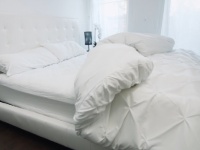 自動でベットメイクしてくれるシステム「SMARTDUVET」が資金を調達中
