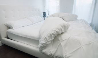 自動でベットメイクしてくれるシステム「SMARTDUVET」が資金を調達中