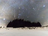 今日の21時から夜空にロックオン！ふたご座流星群が好条件で見られるぞ！（2018年12月13日～14日）