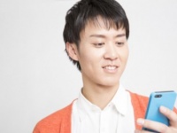 まーいっか！　遠慮なく既読スルーできる女性の特徴・5つ