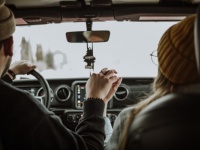 気遣いゼロ。男性に嫌われる「ドライブデートのNG行動」5つ