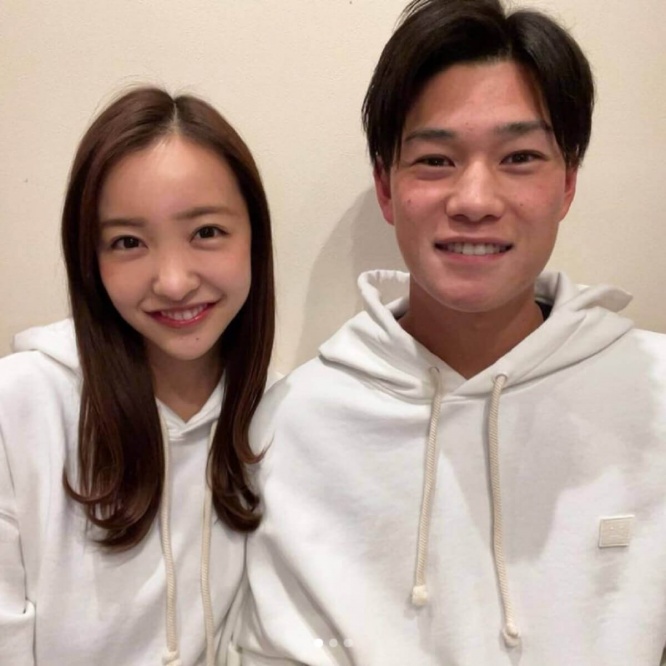 板野友美 プロ野球選手との結婚報告に疑問の声 カミさんが務まるのか 1ページ目 デイリーニュースオンライン