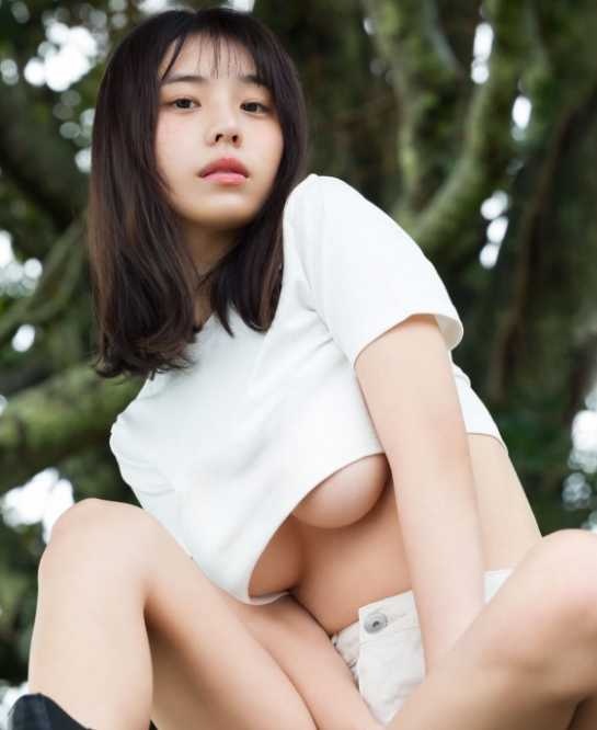 Instagram：菊地姫奈(@hina_k_1019)より