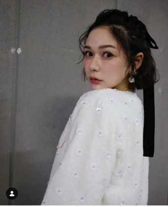 Instagram:村重杏奈(@hktanna4848)より