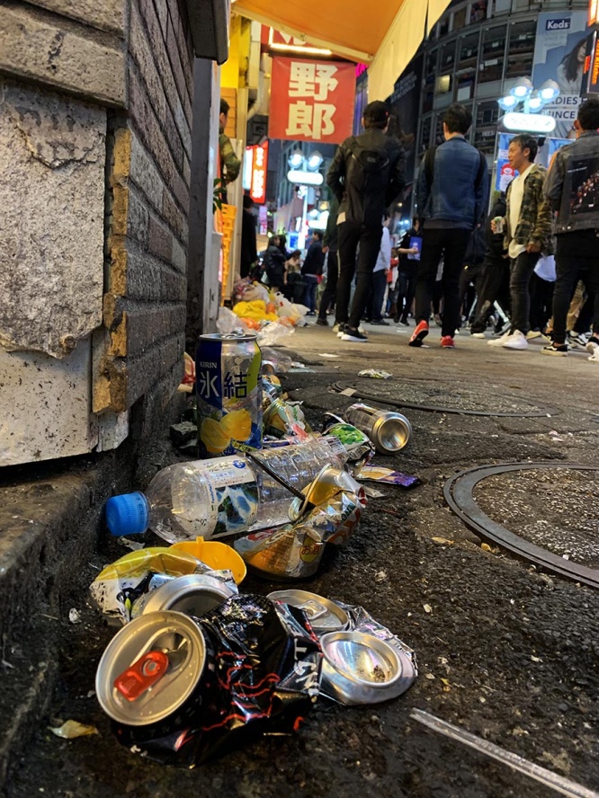 garbage-shibuya-halloween17