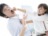 こんな男性はお断り！　女性が、デート中に気になる男性の言動10