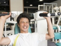 片思い男性がしがちな「痛い行動」6パターン　「ジャニーズの●●の髪型に……」