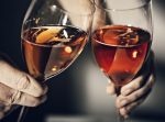 『飲酒は業務の一環』一気飲みホスト死亡で労災認定された！