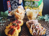 ポテトチップスを袋ごと鍋で調理。お手軽うまい、ポテチオムレツのレシピ【ネトメシ】
