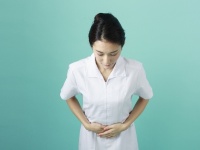 ​おじぎをすることで腰痛が解消できる