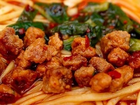 名古屋生まれの「エイリアン」全国のファミマへ出撃　台湾ラーメン「味仙」監修カップ麺はどんだけ辛い？