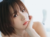 ⒞『blt graph.vol.90』（東京ニュース通信社刊） 撮影／前康輔
