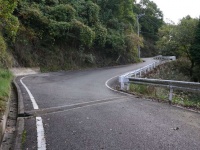 旅行帰りに山道で...（画像はphotoAC）