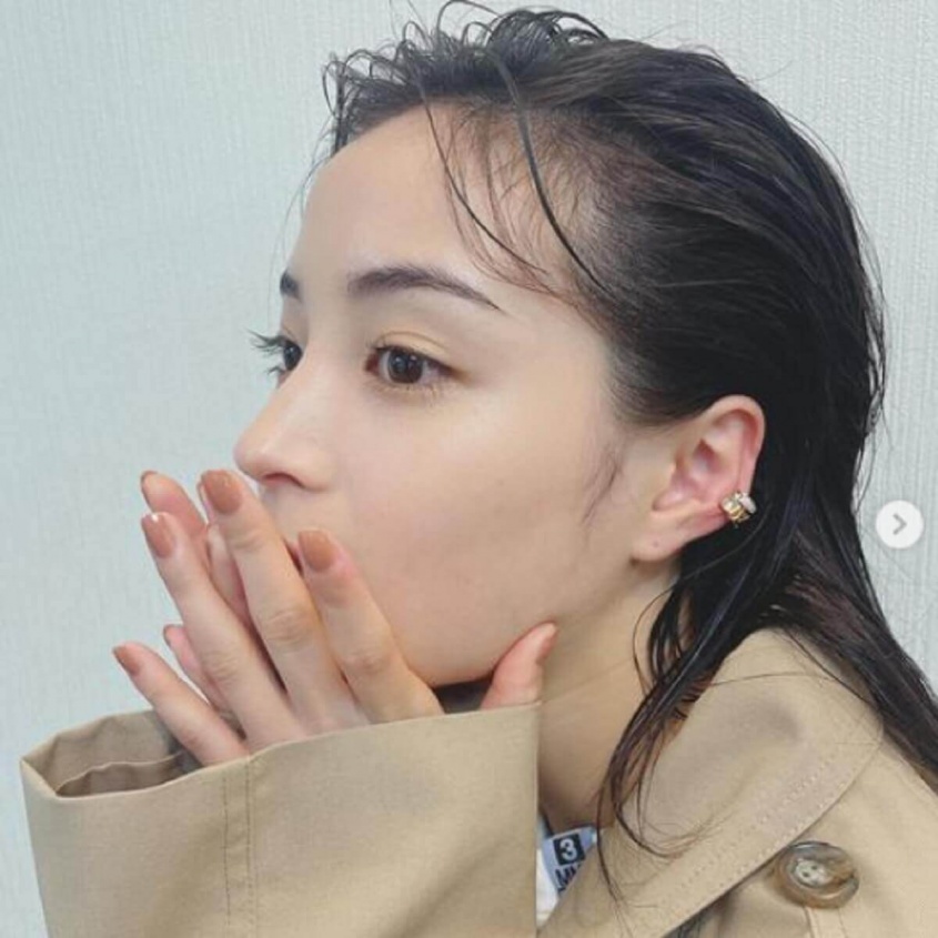 インスタグラム：広瀬すず(@suzu.hirose.official)より