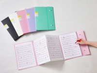 クリアーファイル「カキコ」にジャバラタイプが新登場！　A4サイズ4枚を同時に閲覧可能