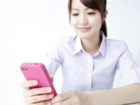 常識？　それとも非常識？　職場での「LINE事情」3選