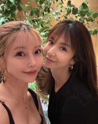 Instagram:ほしのあき(＠akihoshino_official)より