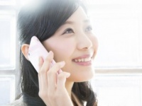 50％の女性はスルー！　デート中にほかの男性から電話がかかってきたら出る？　出ない？