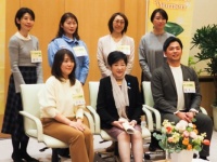 小池都知事も参加。リーダー職に挑戦したい女性職員を応援するランチ座談会を開催