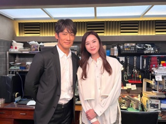 Instagram:観月ありさ(@alisa_mizuki)より