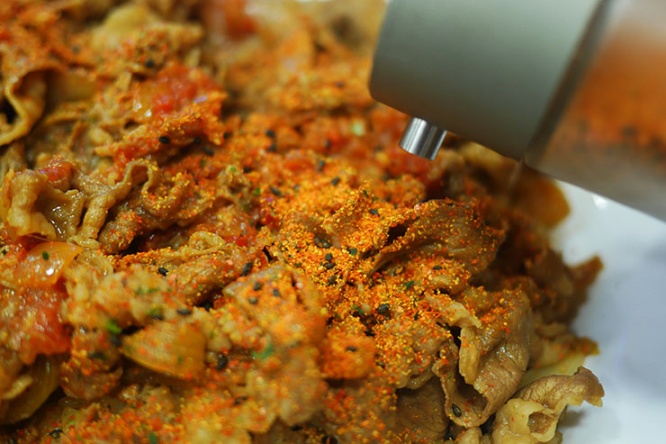 sukiya-allarrabbiata-gyudon2