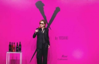 Instagram:Yoshiki(@yoshikiofficial)より