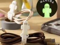 “ぴょこん”と立つ「ニョロニョロ」がかわいい！　ぼんやり光るシリコンケーブルタイ新発売