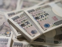 ​橋本マナミ、元彼は年収1億円。なんでも金で解決するのに嫌気