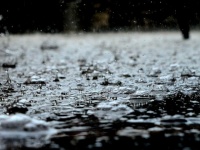 「天気が悪いと体が痛む」は本当なのか？寒さと湿度が合わさることで痛みを感じる人が増えることが判明（英研究）