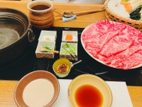 しゃぶしゃぶチェーン店で『43人発症・3人入院』　『ノロウイルス』集団食中毒　「調理スタッフ5人」からもウイルス検出…