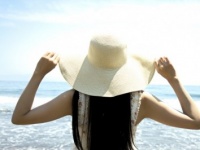 夏なのになんで？　約7割の女性が「海デート」がNGな理由