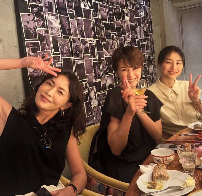 Instagram:板谷由夏(@yukaitaya)より